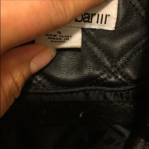 Macy’s Bar III quilted vegan leather jacket - Picture 3 of 4